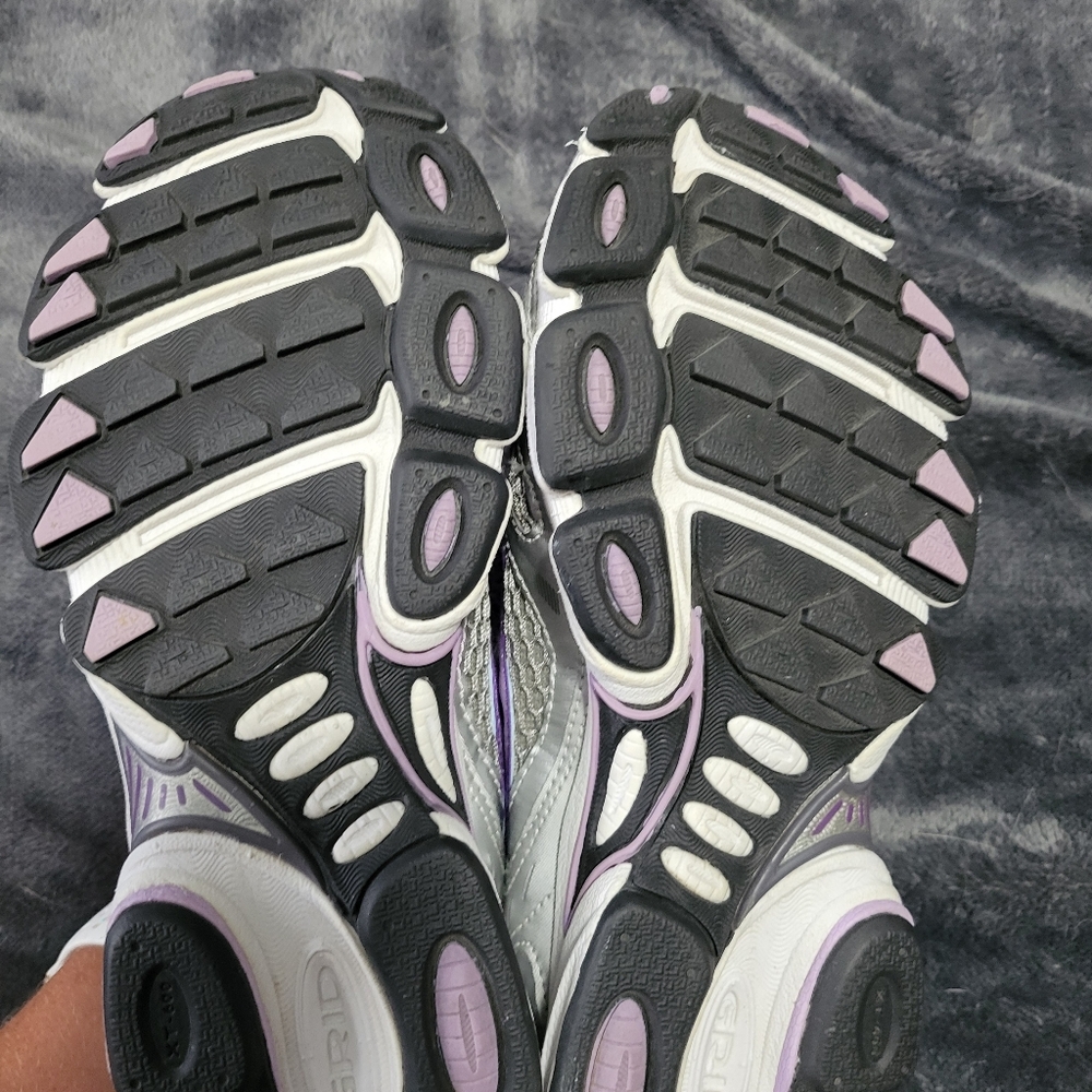 Saucony Women's Athletic Shoes in Silver and Purple - Picture 3 of 7